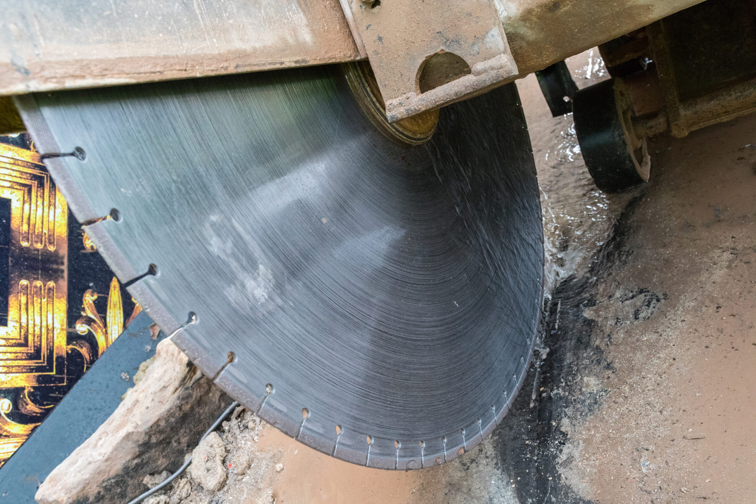 Concrete cutting process in London